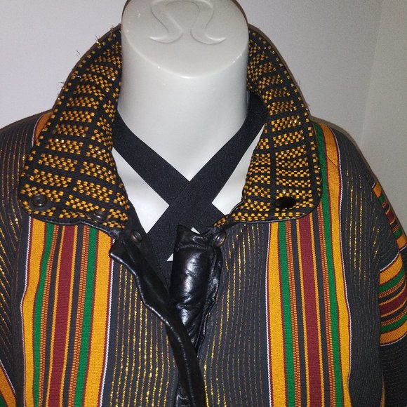 Reversible African Print and Black Coat. ONE SIZE - Picture 7 of 8